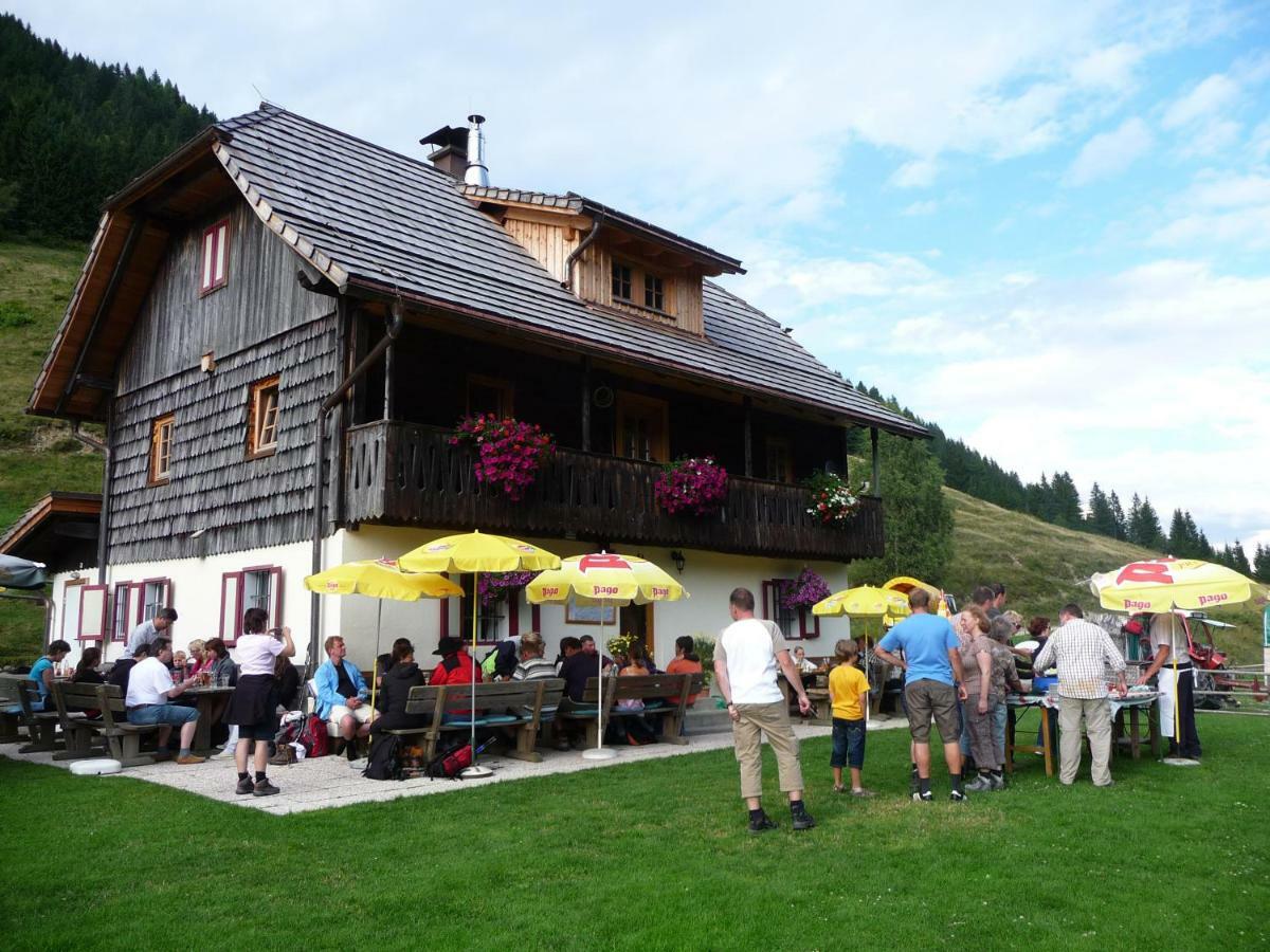 Ferienhaus Enzi Weissbriach Exteriör bild