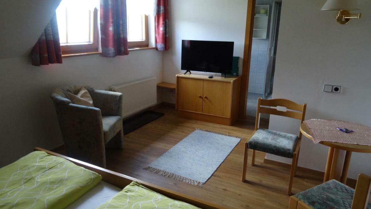 Ferienhaus Enzi Weissbriach Exteriör bild